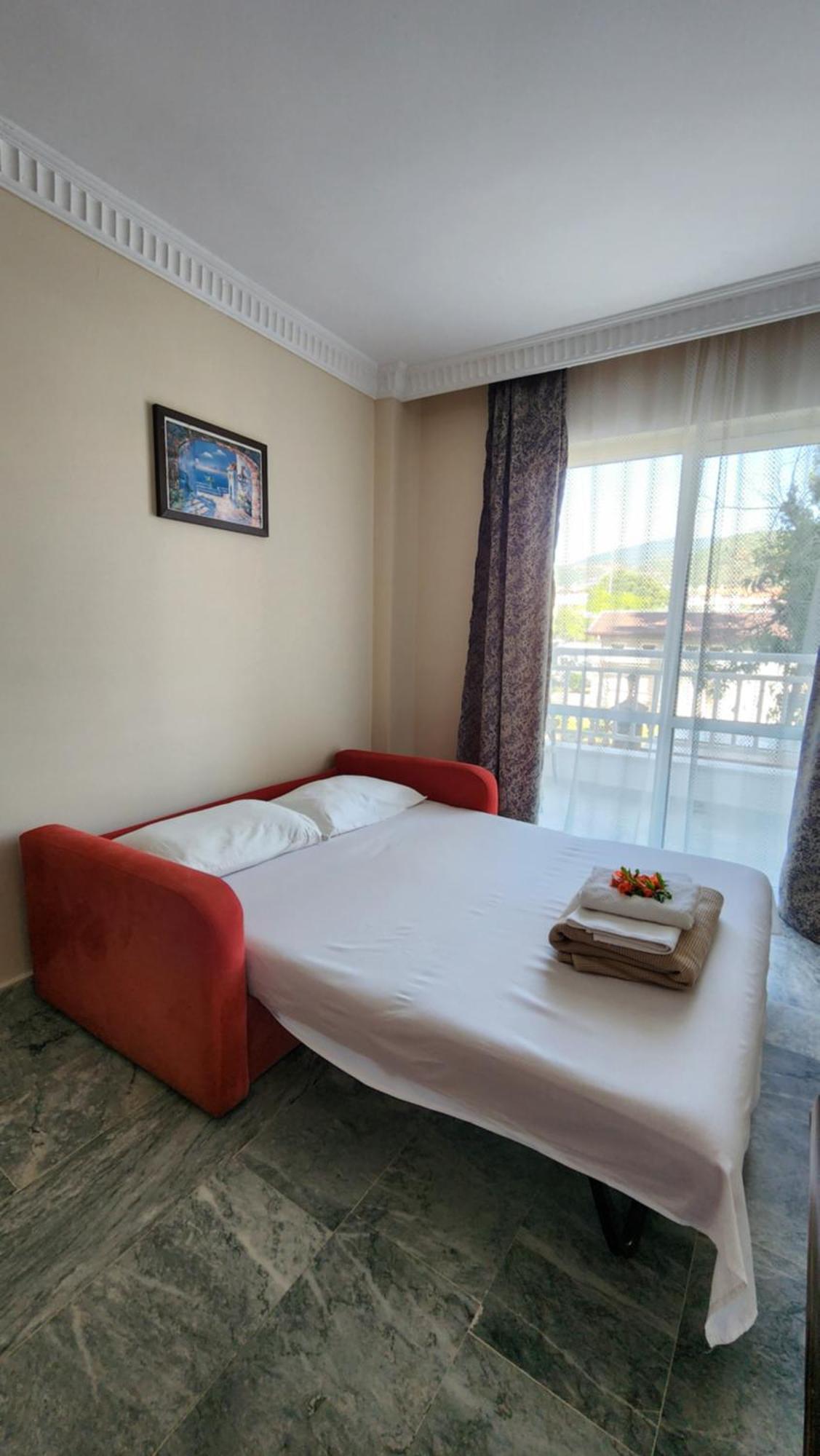 Irem Apart Hotel Marmaris Buitenkant foto