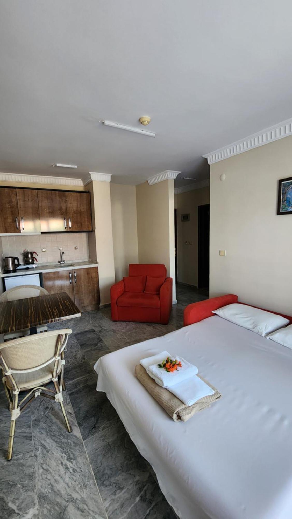 Irem Apart Hotel Marmaris Buitenkant foto