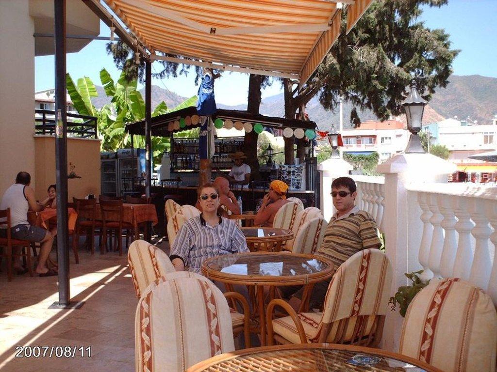 Irem Apart Hotel Marmaris Buitenkant foto