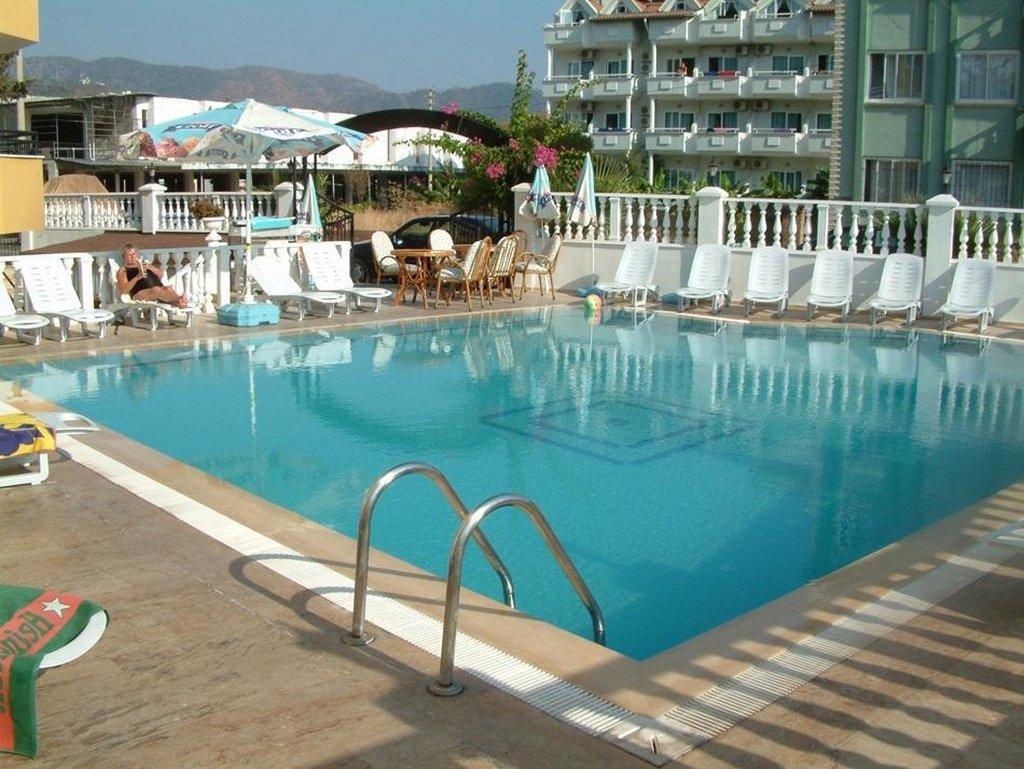Irem Apart Hotel Marmaris Buitenkant foto
